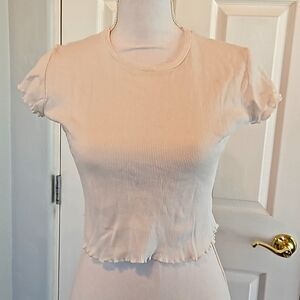 John Galt white fitted top with scalloped edges - size Small Excellent condition